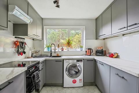 2 bedroom flat for sale, Gibson Road, Canford Heath, Poole, Dorset, BH17