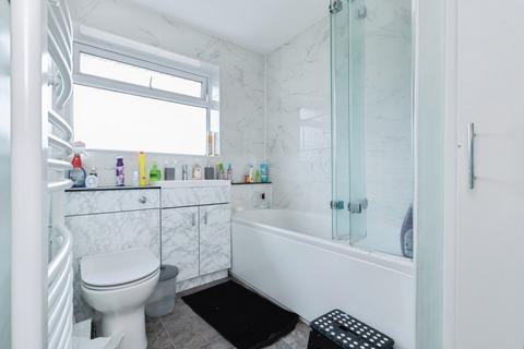 2 bedroom flat for sale, Gibson Road, Canford Heath, Poole, Dorset, BH17
