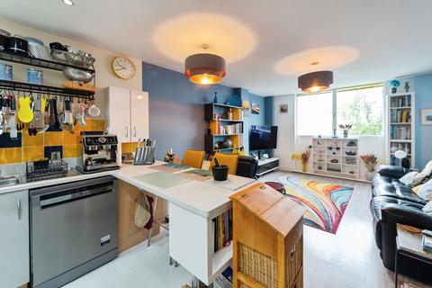 2 bedroom flat for sale, Weevil Lane, Gosport, Hampshire, PO12