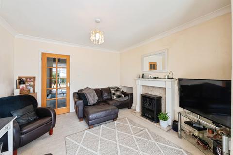 2 bedroom flat for sale, Crescent Road, Gosport, Hampshire, PO12