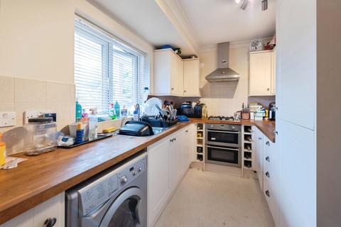 2 bedroom flat for sale, Crescent Road, Gosport, Hampshire, PO12