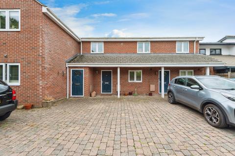 2 bedroom flat for sale, Crescent Road, Gosport, Hampshire, PO12