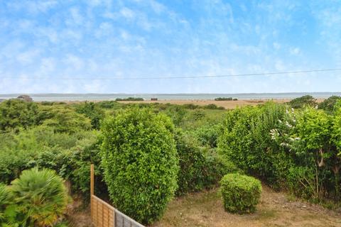 2 bedroom flat for sale, Crescent Road, Gosport, Hampshire, PO12