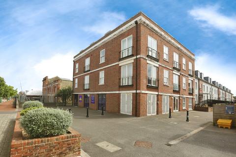 1 bedroom flat for sale, Weevil Lane, Gosport, Hampshire, PO12