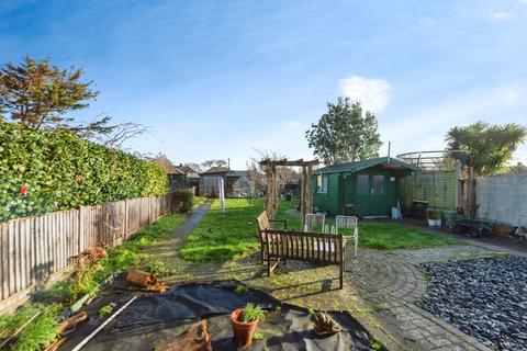 3 bedroom bungalow for sale, Perth Road, Gosport, Hampshire, PO13