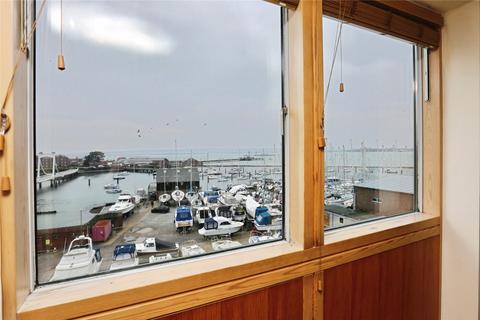 2 bedroom flat for sale, Galleon Place, Weevil Lane, Gosport, Hampshire, PO12