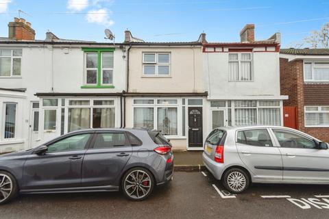 2 bedroom house for sale, St. Anns Crescent, Gosport, Hampshire, PO12
