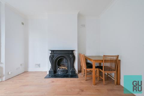 2 bedroom detached house to rent, Dundonald Road, Wimbledon, SW19