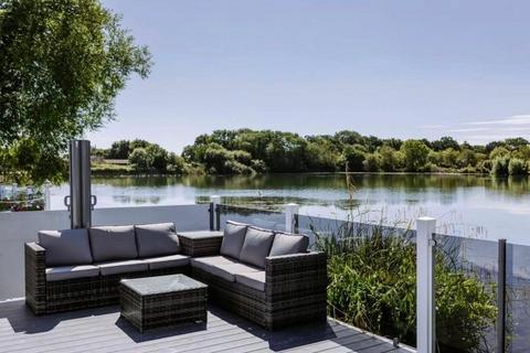 2 bedroom house for sale, Lakeside Holiday Park, Vinnetrow Road, Chichester, PO20