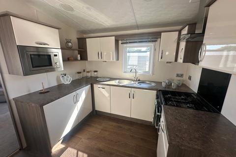 2 bedroom house for sale, Delta Cambridge, Lakeside Holiday Park, Chichester, PO20
