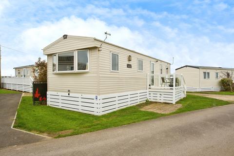 3 bedroom park home for sale, Solent Breezes, Chilling Lane, Warsash, SO31