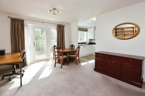 1 bedroom flat for sale, Hamilton Road, Sarisbury Green, Southampton, Hampshire, SO31