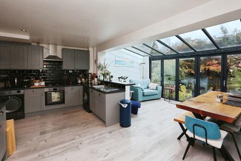 4 bedroom terraced house for sale, Embsay Road, Swanwick, Southampton, Hampshire, SO31
