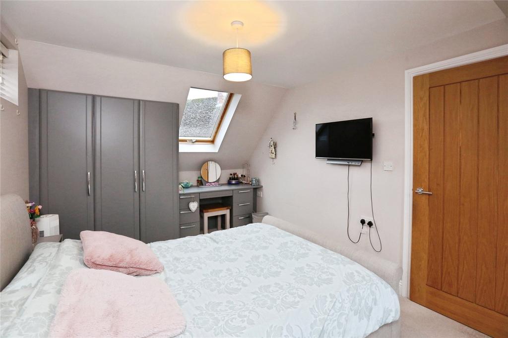 2nd Bedroom