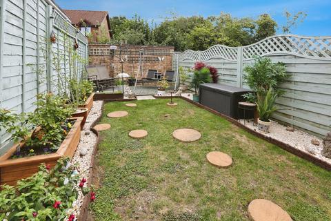 2 bedroom terraced house for sale, Albacore Avenue, Warsash, Southampton, Hampshire, SO31