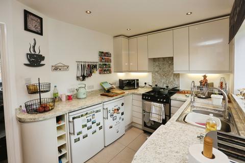 2 bedroom terraced house for sale, Albacore Avenue, Warsash, Southampton, Hampshire, SO31