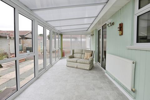 2 bedroom bungalow for sale, Locks Heath Park Road, Locks Heath, Southampton, Hampshire, SO31