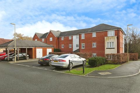 2 bedroom flat for sale, Pandora Close, Locks Heath, Southampton, Hampshire, SO31