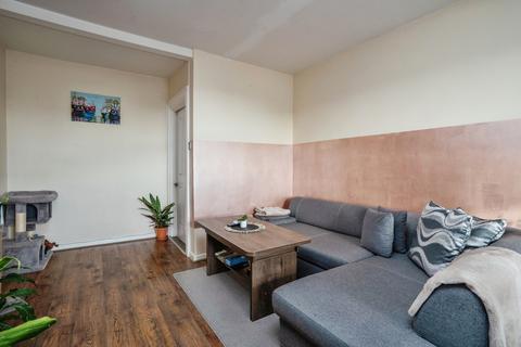 2 bedroom flat for sale, Waverley Road, Southsea, Hampshire, PO5