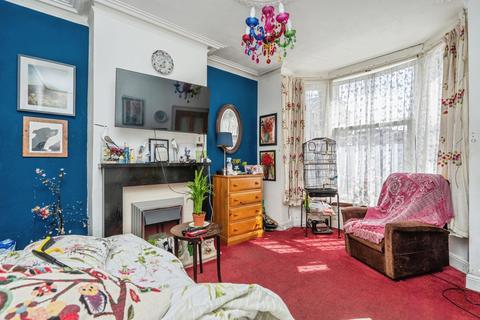 1 bedroom flat for sale, Montgomerie Road, SOUTHSEA, Hampshire, PO5