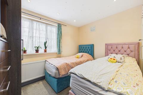 2 bedroom apartment for sale, Kenton Road, Middlesex HA3
