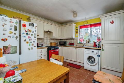 3 bedroom semi-detached house for sale, Hadleigh Road, Portsmouth, Hampshire, PO6