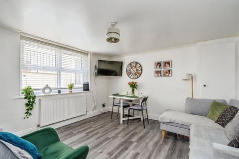 1 bedroom flat for sale, Clarendon Road, SOUTHSEA, Hampshire, PO4