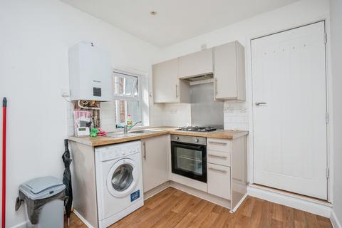 2 bedroom flat for sale, Somers Road, Southsea, Hampshire, PO5