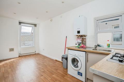 2 bedroom flat for sale, Somers Road, Southsea, Hampshire, PO5