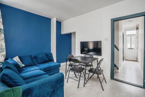 2 bedroom terraced house for sale, Washington Road, Portsmouth, Hampshire, PO2