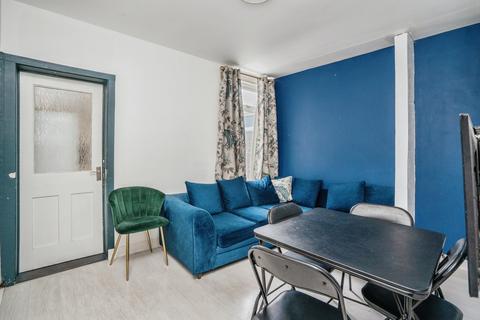 2 bedroom terraced house for sale, Washington Road, Portsmouth, Hampshire, PO2