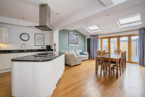 4 bedroom terraced house for sale, Meredith Road, Portsmouth, Hampshire, PO2