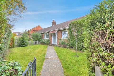2 bedroom bungalow for sale, Brownhill Road, North Baddesley, Southampton, Hampshire, SO52