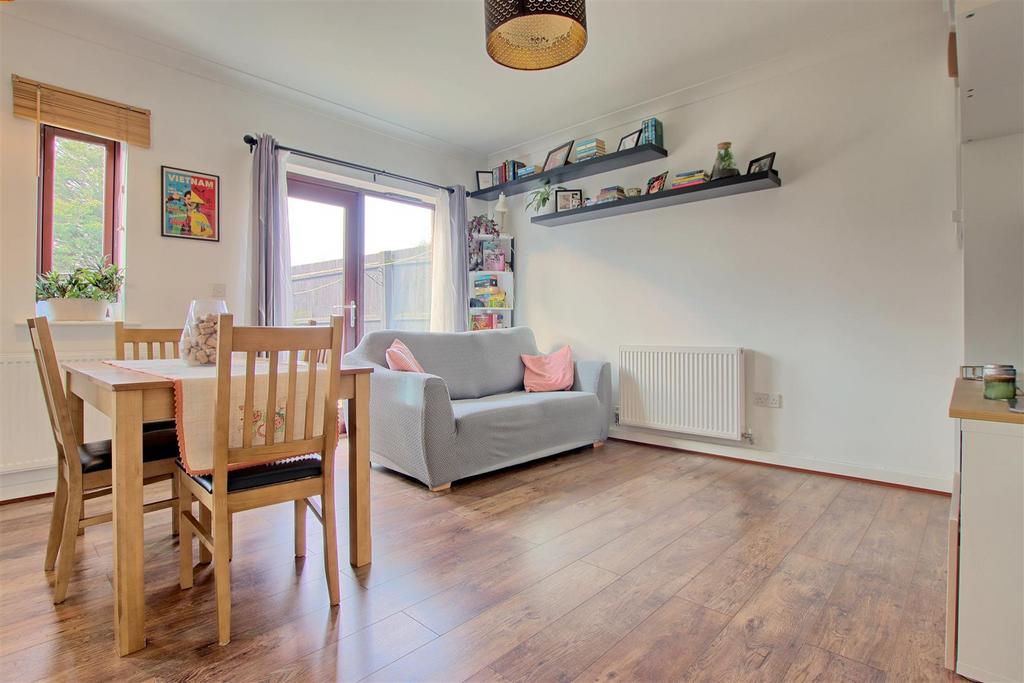 Living area.jpg