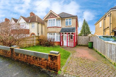 undefined, Cunard Avenue, Southampton, Hampshire, SO15