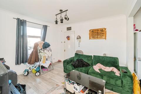 2 bedroom flat for sale, Winchester Road, Southampton, Hampshire, SO16