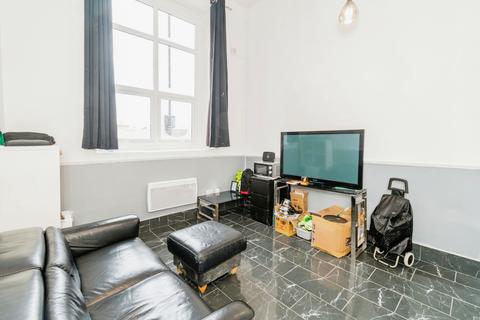 1 bedroom flat for sale, Andersons Road, Southampton, Hampshire, SO14