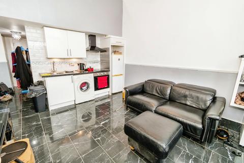 1 bedroom flat for sale, Andersons Road, Southampton, Hampshire, SO14