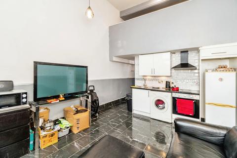1 bedroom flat for sale, Andersons Road, Southampton, Hampshire, SO14