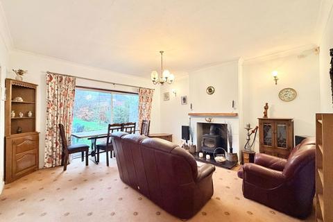 undefined, Heath Road, Hollywood, B47 5LR