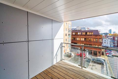 2 bedroom flat for sale, High Street, Southampton, Hampshire, SO14