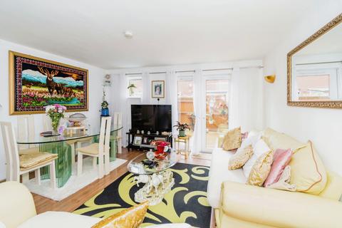 undefined, Carpathia Drive, Southampton, Hampshire, SO14
