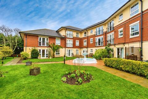 Rollesbrook Gardens, Southampton, Hampshire, SO15