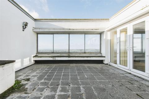 3 bedroom flat for sale, Brampton Tower, Bassett Avenue, Southampton, Hampshire, SO16