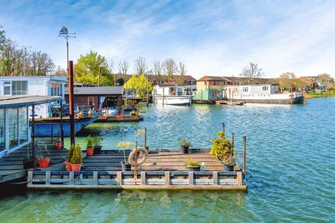 undefined, Pettinger Gardens, Southampton, Hampshire, SO17