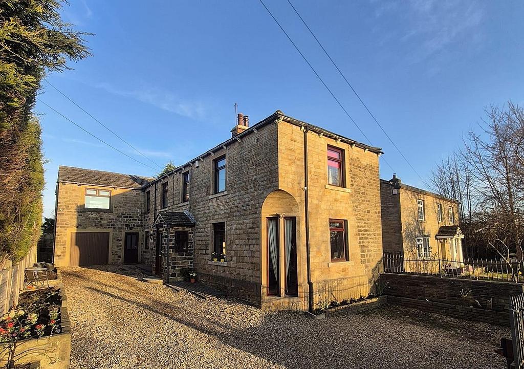 Far Common Road - Externals (1.).jpg