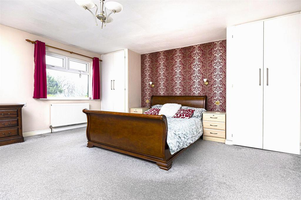 Bramleys Estate Agents - Far Common Road - Mirfiel