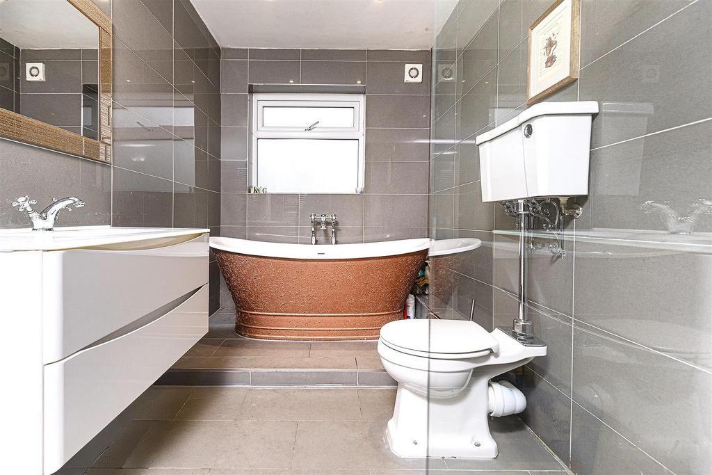 Bramleys Estate Agents - Far Common Road - Mirfiel