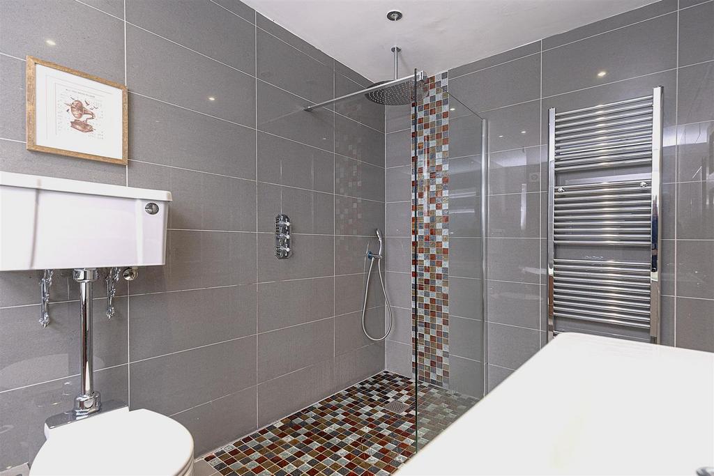 Bramleys Estate Agents - Far Common Road - Mirfiel