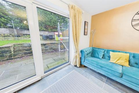 5 bedroom detached house for sale, Far Common Road, Mirfield